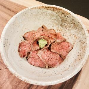 ローストビーフ丼