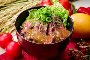 <限定>おろしネギ塩！やわらか牛ハラミ丼