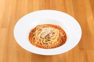 蟹のトマトクリームパスタ