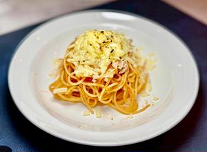たっぷりチーズのトマトパスタ