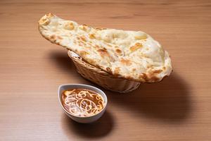 ランチボックス チキンカレー(ナンorライス付)