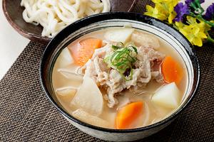 定番豚汁うどん