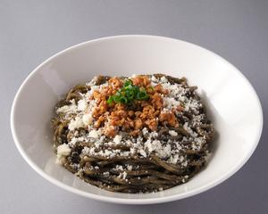 チーズ担々麺