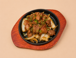 豚ほほ肉のステーキソース焼き