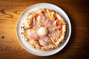 生ハムのビスマルクPIZZA