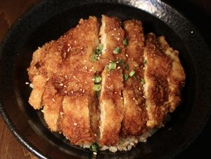 チキンカツダレ丼