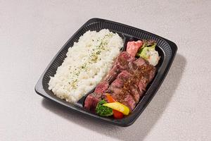 ビーフハラミステーキ弁当 ライス大盛り