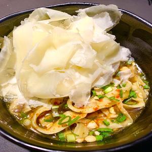カレーメン 削り節チーズ