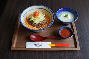 タコライスセット(小鉢3種/油みそ・にんじんしりしり・もずく)