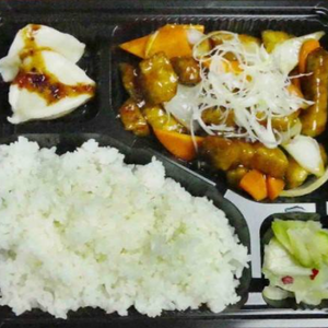 黒酢酢豚定食