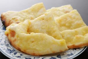 チーズナン 【 CHEESE NAN 】