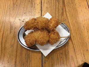 串屋横丁 新玉ねぎの串カツ2本