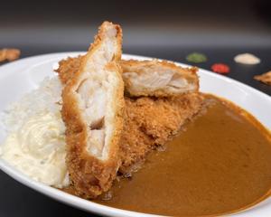 Mr.おさかなフライとクリーミーごまカレー