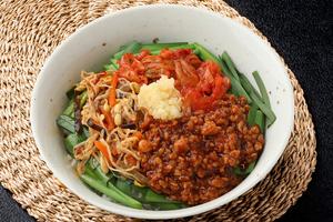 肉みそにんにくビビンバ