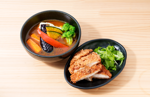 どかんっとチキンカツスープカレー