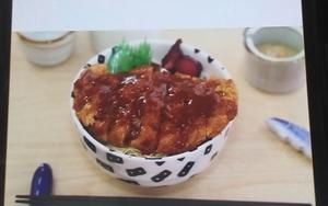 丼丸 デミグラスビーフかつ丼