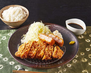 衣サクサクコロッケと三元豚ロースカツ弁当