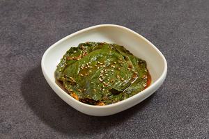 エゴマの葉の醤油だれ