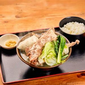 骨汁定食(中)