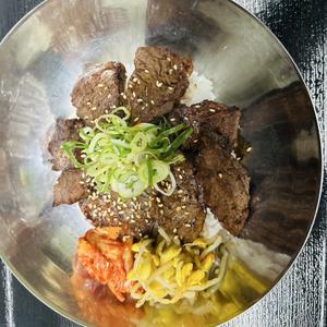 牛ハラミ丼
