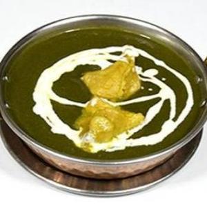 チキンほうれん草カレーCHICKEN HORENSO CURRY