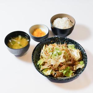 豚バラ野菜スタミナ炒め定食(にんにく風味)