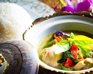 R1鶏肉のグリーンカレー＆ライス/Chicken Green Curry＆Rice/