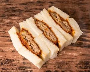 ミンチカツサンド Minced Cutlet Sandwich