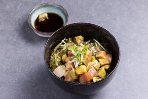 海鮮アボカド丼