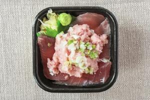 丼丸 まぐろネギトロ丼