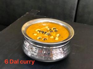 ダールカレー(サラダ＆ナン orライス) Dal Curry (Served with Naan or Rice and Salad)