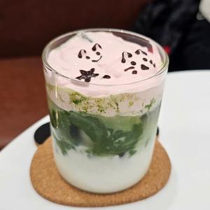 抹茶ストロベリークリーム / Matcha Strawberry Cream