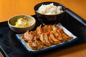 餃子弁当