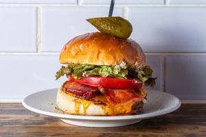 ベーコンレタスバーガー Bacon Lettuce Buger