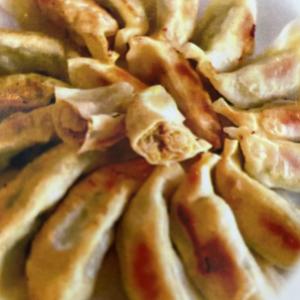 【梅ヶ丘店期間限定 豚肉焼き餃子20g×10個】
