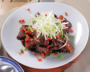 中国ラーメン揚州商人 黒酢酢豚 Black Vinegar Pork