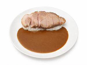 鹿児島産きな粉豚肩ロース・トンテキカレー