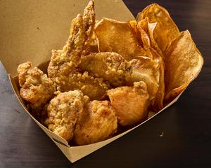 なるとキッチン ミックスバスケット(さつまいもチップス)