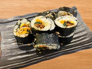 【ピリ辛お肉が好き？】ピリ辛焼き豚の -ビビンバキンパ-