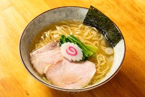 塩ラーメン