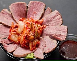 キムチローストビーフ丼 Kimchi Roast Beef Bowl