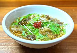 出汁かけ麺『麺大盛り無料』Dashi soup noodles