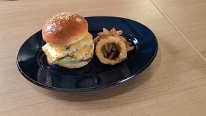 コルビージャックチーズバーガー