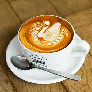 FLAT WHITE