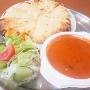 マトンカレーセット(チーズナン、サラダ付)