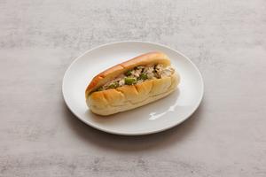 チキンと枝豆のサラダパン