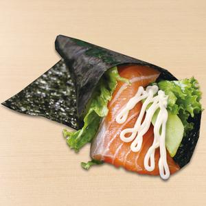 【手巻】生サーモンとアボカドのサラダ巻