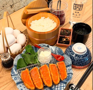 女性人気No.1！激レアサーモンカツ定食