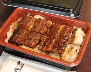 うなぎ丼(上)