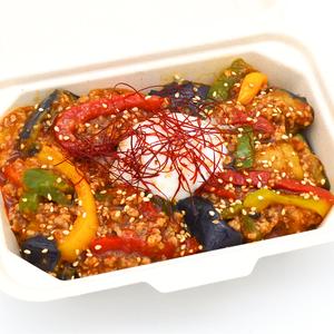 旨辛麻婆茄子パプリカ丼 Spicy Mapo Eggplant ＆ Bell Pepper Bowl